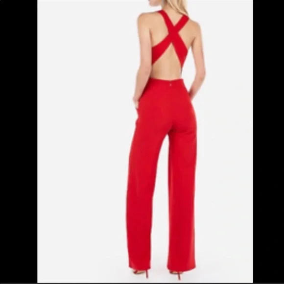 Express V-neck cross-back cut-out jumpsuit - Picture 2 of 2